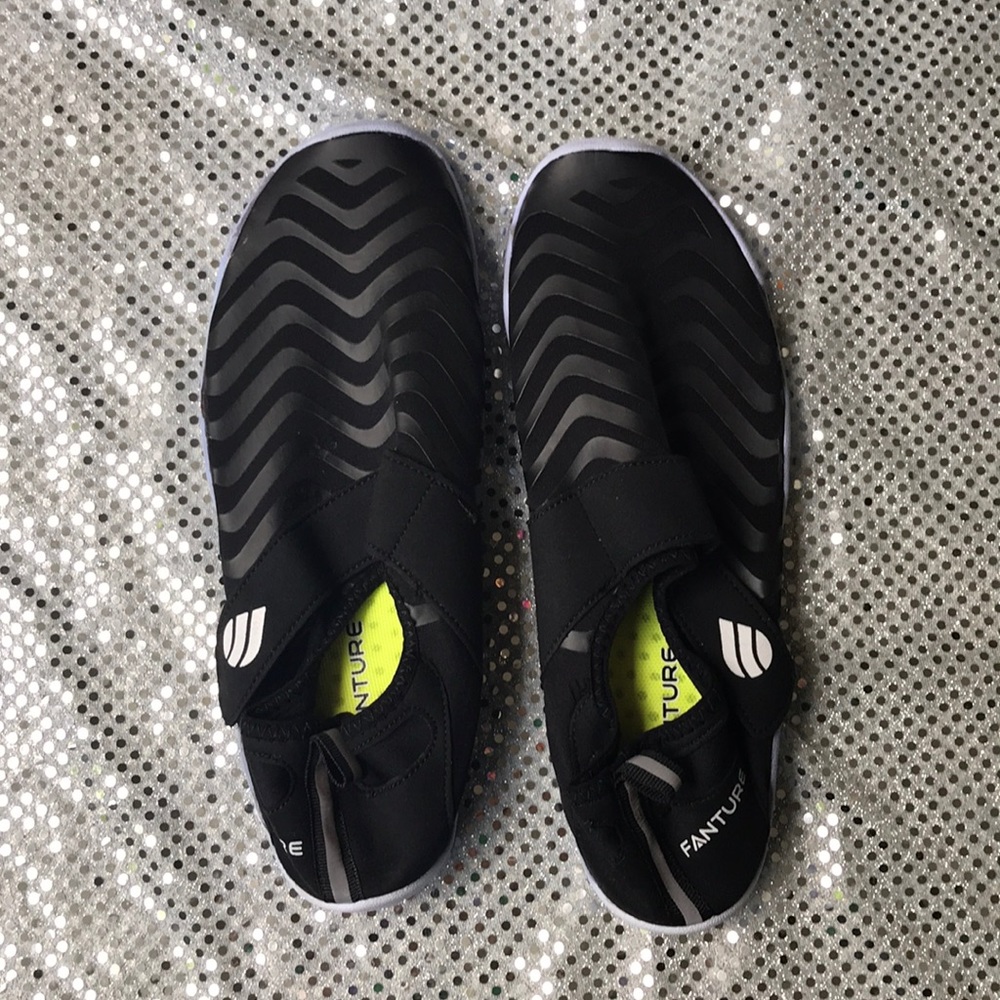 Fanture Shoes